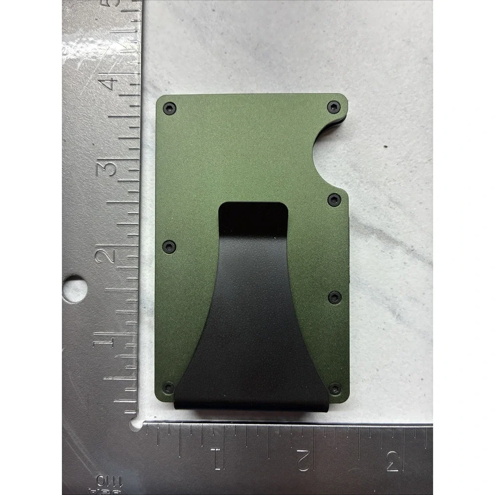 The Unbranded Brand metal slim